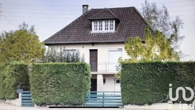/international/fr/terrasson-lavilledieu-aquitaine-310098265907/