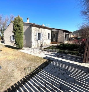 /international/fr/cereste-provence-alpes-cote-d-azur-120098077563/