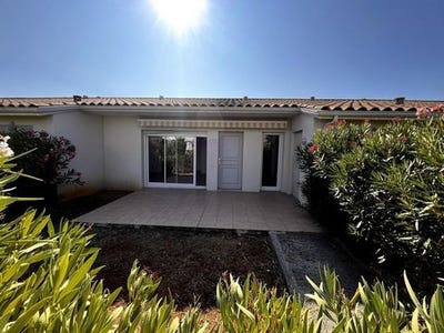 /international/fr/gonfaron-provence-alpes-cote-d-azur-310119451657/