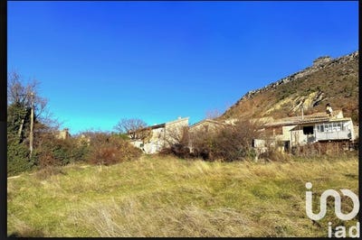 /international/fr/la-roche-sur-le-buis-rhone-310101417021/