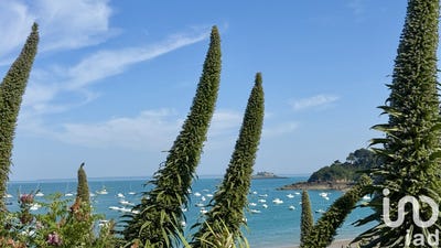 /international/fr/cancale-brittany-310100438906/?lang=en