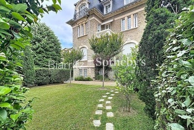 /international/fr/biarritz-aquitaine-310109075664/?lang=id
