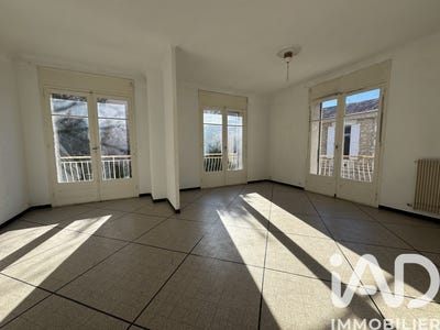 /international/fr/nimes-languedoc-roussillon-310104569341/