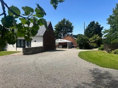 /international/fr/plestin-les-greves-brittany-310108811547/