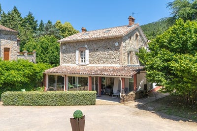 /international/fr/besseges-languedoc-roussillon-310108138890/