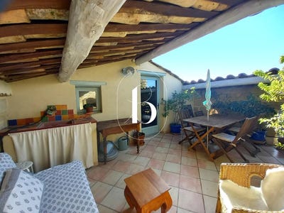/international/fr/saint-quentin-la-poterie-languedoc-roussillon-310101134006/