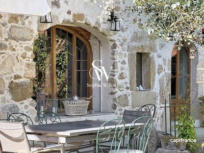 /international/fr/annecy-rhone-310107624811/
