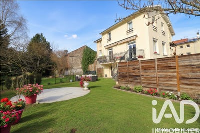/international/fr/aurec-sur-loire-auvergne-310105893496/