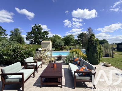 /international/fr/saint-pierre-d-eyraud-aquitaine-310108372420/