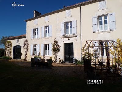/international/fr/sigogne-charente-310099592159/
