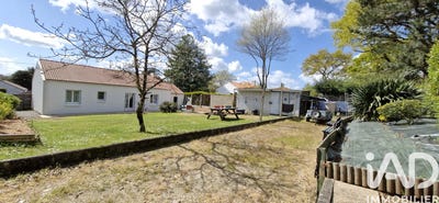 /international/fr/saint-leger-les-vignes-pays-de-la-loire-310108004146/