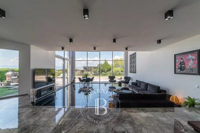 /international/fr/thonon-les-bains-rhone-310093930913/