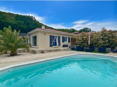 /international/fr/combaillaux-languedoc-roussillon-310104475650/