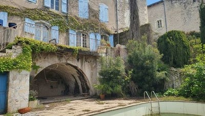 /international/fr/lauzerte-midi-pyrenees-310107221279/