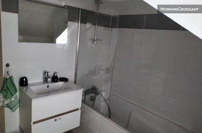 /international/fr/saint-nazaire-pays-de-la-loire-310106388159/