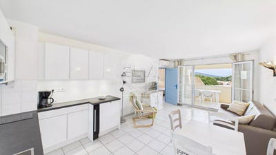 /international/fr/le-plan-de-la-tour-provence-alpes-cote-d-azur-310100494894/