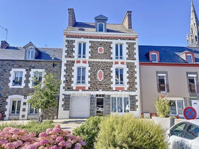 /international/fr/saint-meloir-des-ondes-brittany-310108155469/