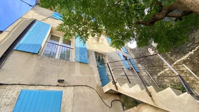 /international/fr/cadenet-provence-alpes-cote-d-azur-310100415638/
