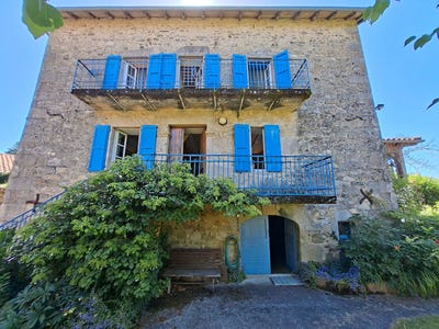 /international/fr/sousceyrac-en-quercy-midi-pyrenees-310109022993/?lang=th