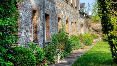 /international/fr/hautot-sur-mer-upper-normandy-310107582424/