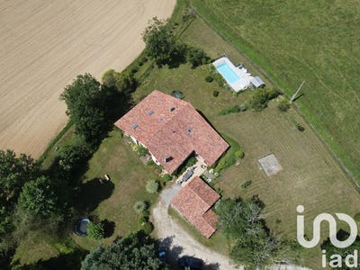/international/fr/saint-lon-les-mines-aquitaine-310095141252/