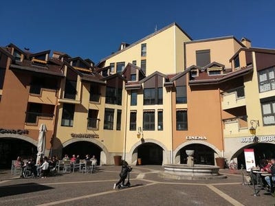 /international/fr/annecy-rhone-310098767053/