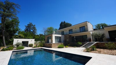 /international/fr/charbonnieres-les-bains-rhone-310100484798/