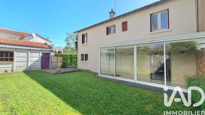 /international/fr/clermont-ferrand-auvergne-310108102446/