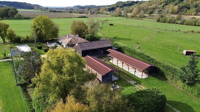 /international/fr/castelsagrat-midi-pyrenees-310103643750/