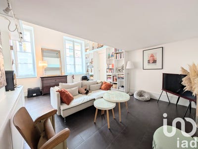 /international/fr/versailles-ile-de-france-310100487331/