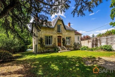 /international/fr/coye-la-foret-picardie-310108459605/
