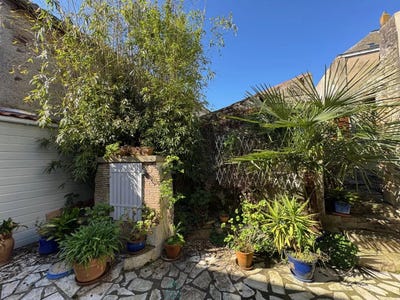 /international/fr/vieillevigne-pays-de-la-loire-310101059975/
