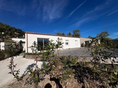 /international/fr/lodeve-languedoc-roussillon-310107301404/