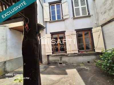 /international/fr/ambert-auvergne-310099787603/
