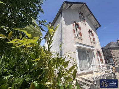 /international/fr/champs-sur-tarentaine-marchal-auvergne-310099002857/