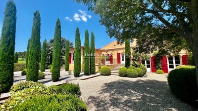 /international/fr/pertuis-provence-alpes-cote-d-azur-310100607453/