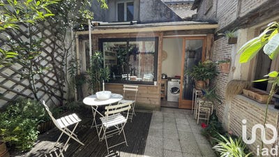 /international/fr/beaugency-centre-val-de-loire-310105761188/