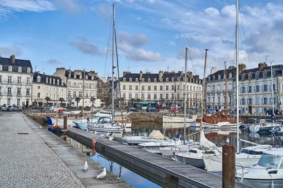 /international/fr/vannes-brittany-310101229379/?lang=en