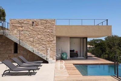 /international/fr/lecci-corsica-310107413168/