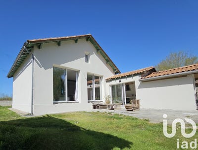 /international/fr/saint-yzan-de-soudiac-aquitaine-310098533422/