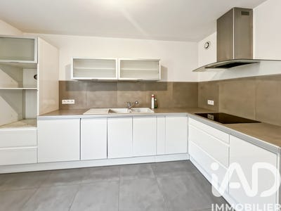 /international/fr/bagnols-sur-ceze-languedoc-roussillon-310108400050/