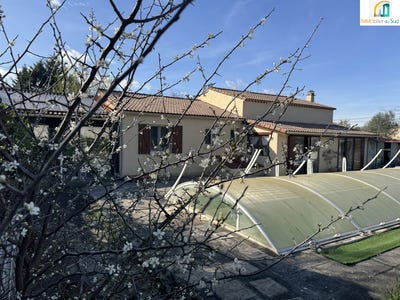 /international/fr/vezenobres-languedoc-roussillon-310106681684/