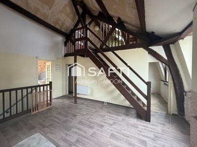 /international/fr/joigny-burgundy-310107248897/