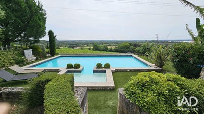 /international/fr/bourg-centre-val-de-loire-310106593601/