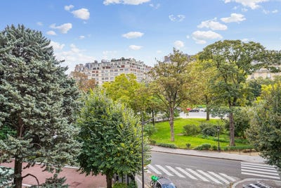 /international/fr/16th-trocadero-etoile-passy-hh-15587396-paris-ile-de-france-310100958481/?lang=en
