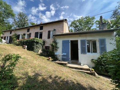 /international/fr/la-clayette-burgundy-310098419175/