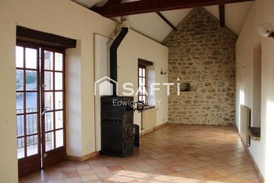 /international/fr/semur-en-auxois-burgundy-310108216606/