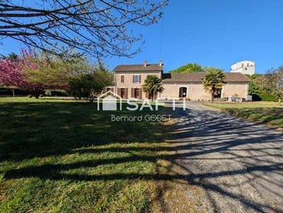 /international/fr/verteuil-sur-charente-charente-310106881325/