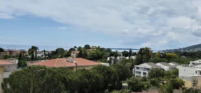 /international/fr/antibes-provence-alpes-cote-d-azur-310101357201/?lang=en