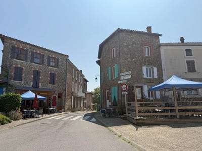 /international/fr/3-route-de-saint-thurin-saint-didier-sur-rochefort-centre-val-de-loire-310102347313/